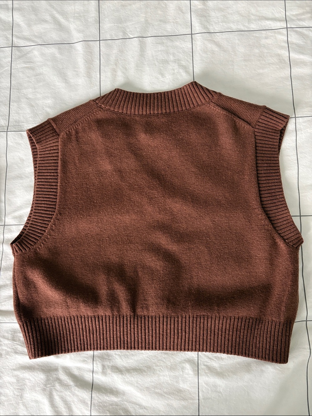 Aritzia Sunday Best Chocolate Brown V-Neck Knit Sweater Vest - Picture 3 of 3